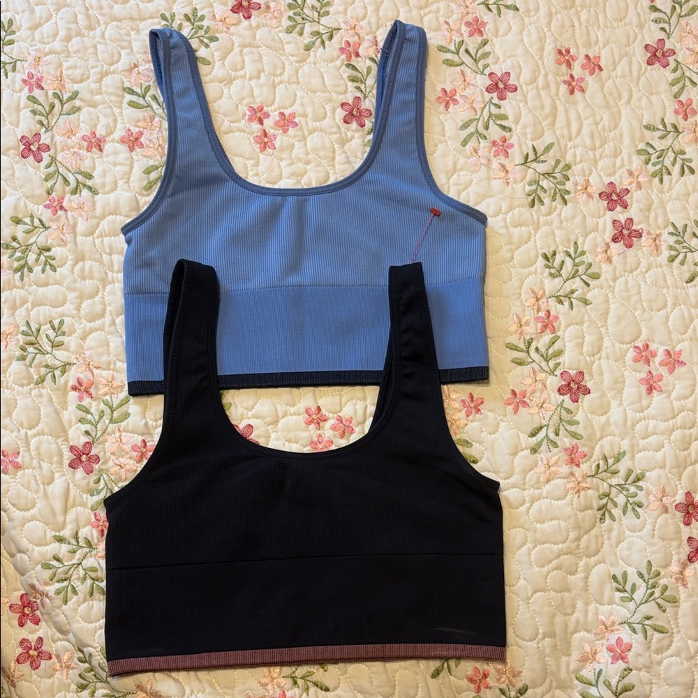 Outdoor Voices Scoop Sports Bras - Black and Periwinkle Blue (Lot of 2) - Picture 2 of 2